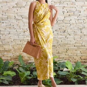 HOUSE OF HARLOW
Green & Cream Satin  Patterned Maxi Dress